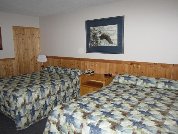 Lakeside Motel image 25